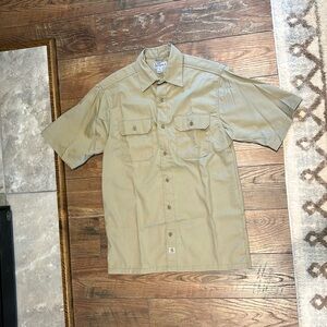 Men’s Carhartt shirt